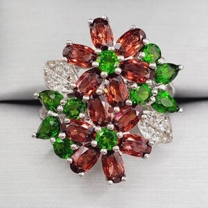 Genuine Garnet - Chrome Diopside - White Topaz Poinsettia Flower 925 Sil…
